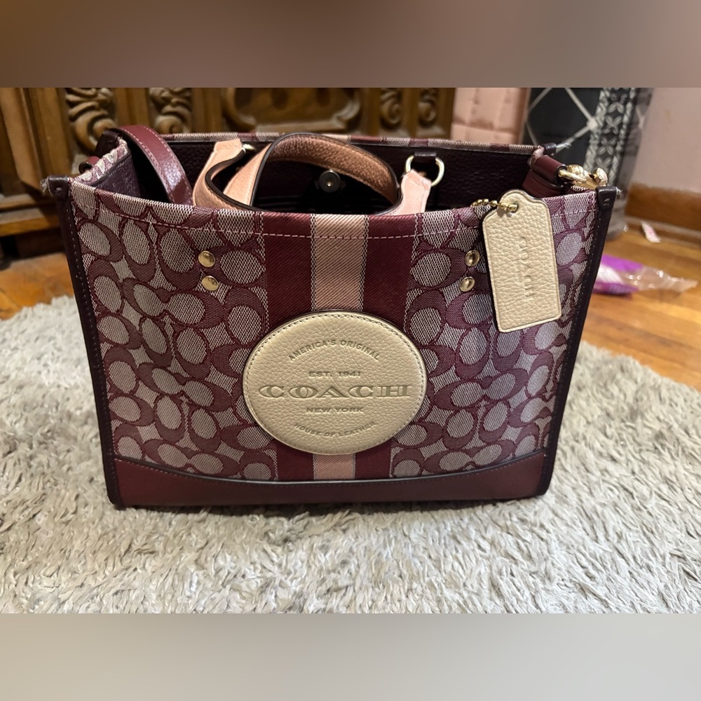 Coach Dempsey Carryall